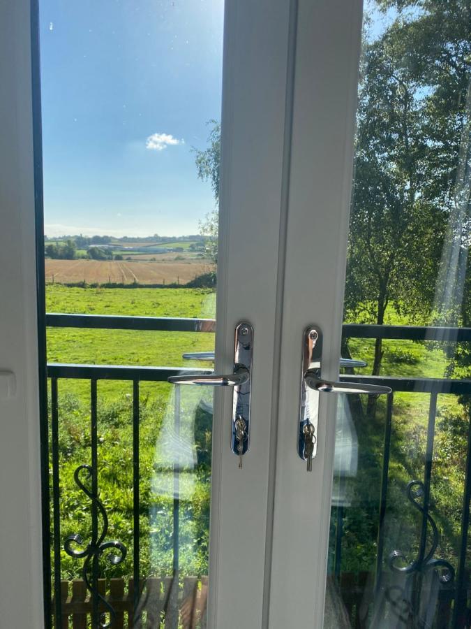 Wilkinson Farm Villa Blackrod Bagian luar foto